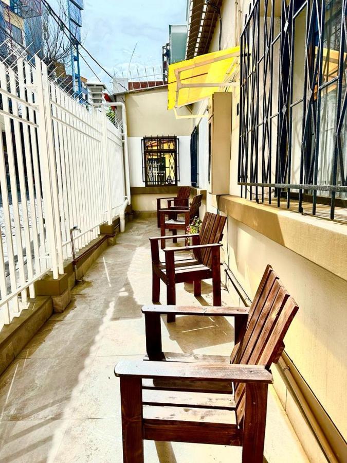 Home In Hostel Ла-Пас Экстерьер фото